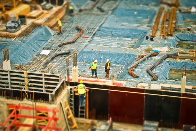 construction workers and workers comp